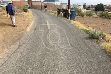 Una camioneta vuelca en Lomo Catela (Foto TA)